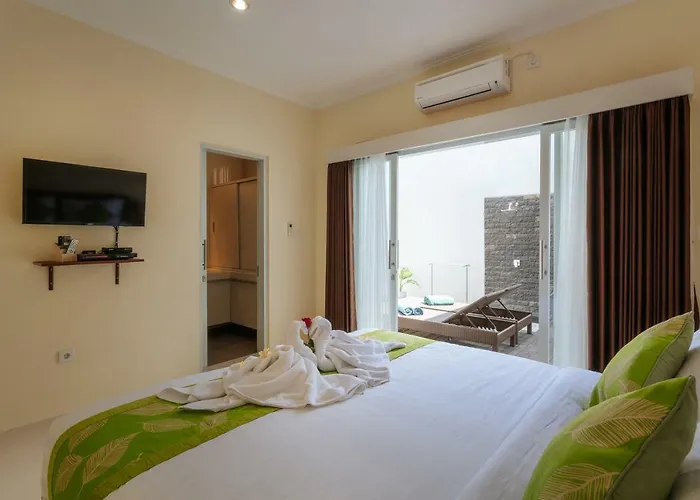 Julie & Sydney, - 2 Bedroom Modern Pool Villas! Villa