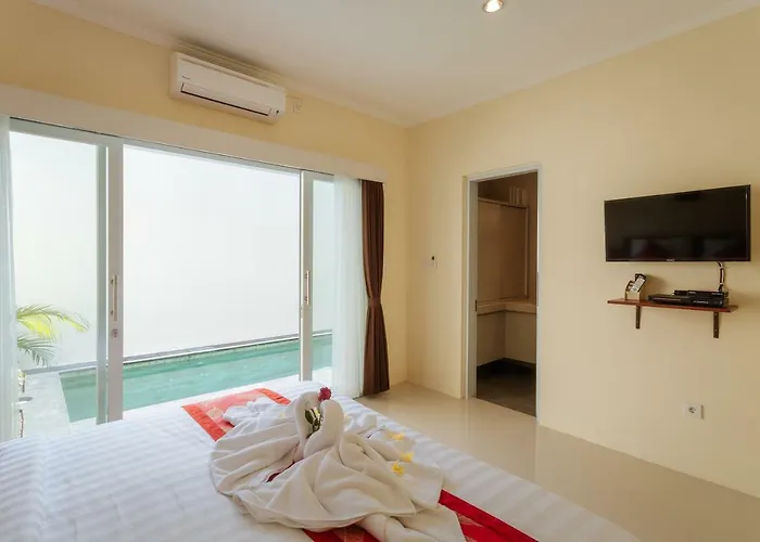 Julie & Sydney, - 2 Bedroom Modern Pool Villas! * Seminyak