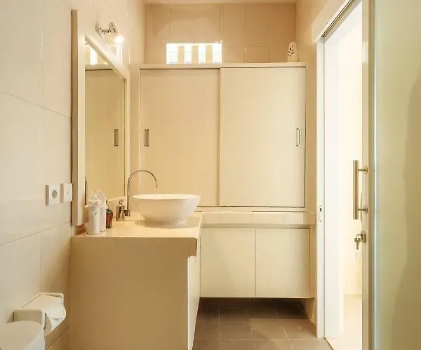 Villa Julie & Sydney, - 2 Bedroom Modern Pool Villas!