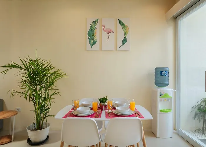 Julie & Sydney, - 2 Bedroom Modern Pool Villas! Villa